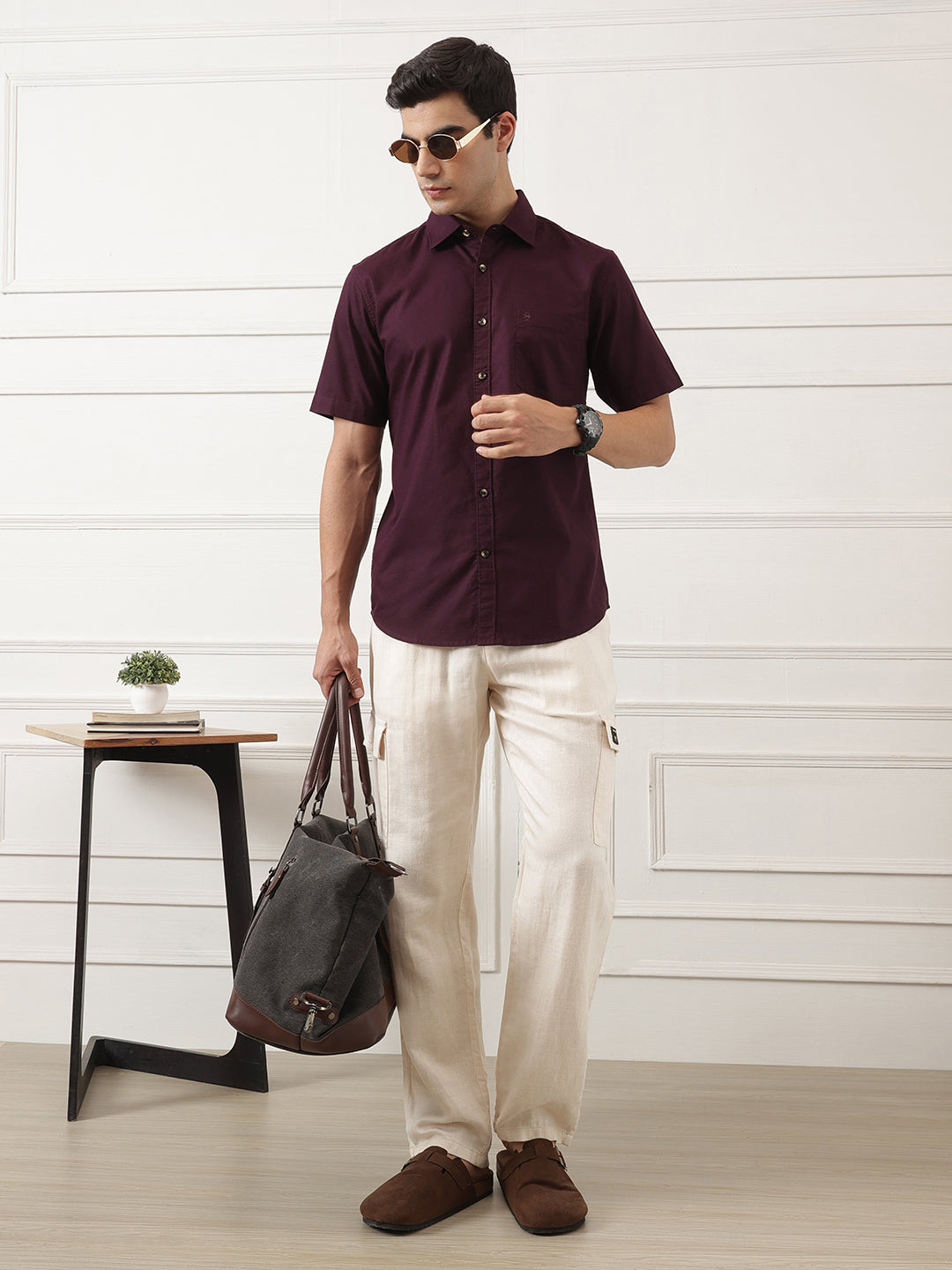 Wine Regular Fit Short Sleeve Spread Collar Solid Oxford Cotton Casual Shirt For Men