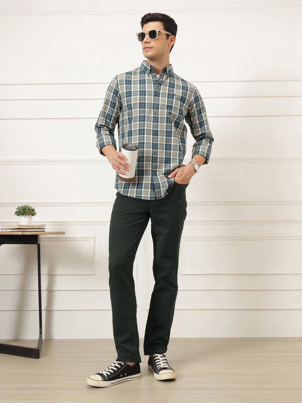 Olive Smart Straight Fit Mid-Rise Solid Woven Trouser For Men