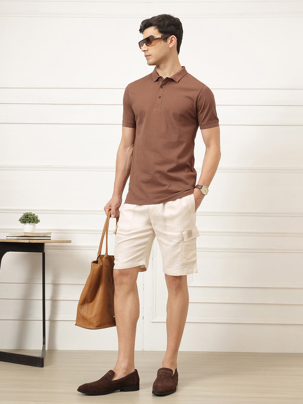 Beige Regular Fit Mid-Rise Textured Cotton Linen Cargo Shorts For Men