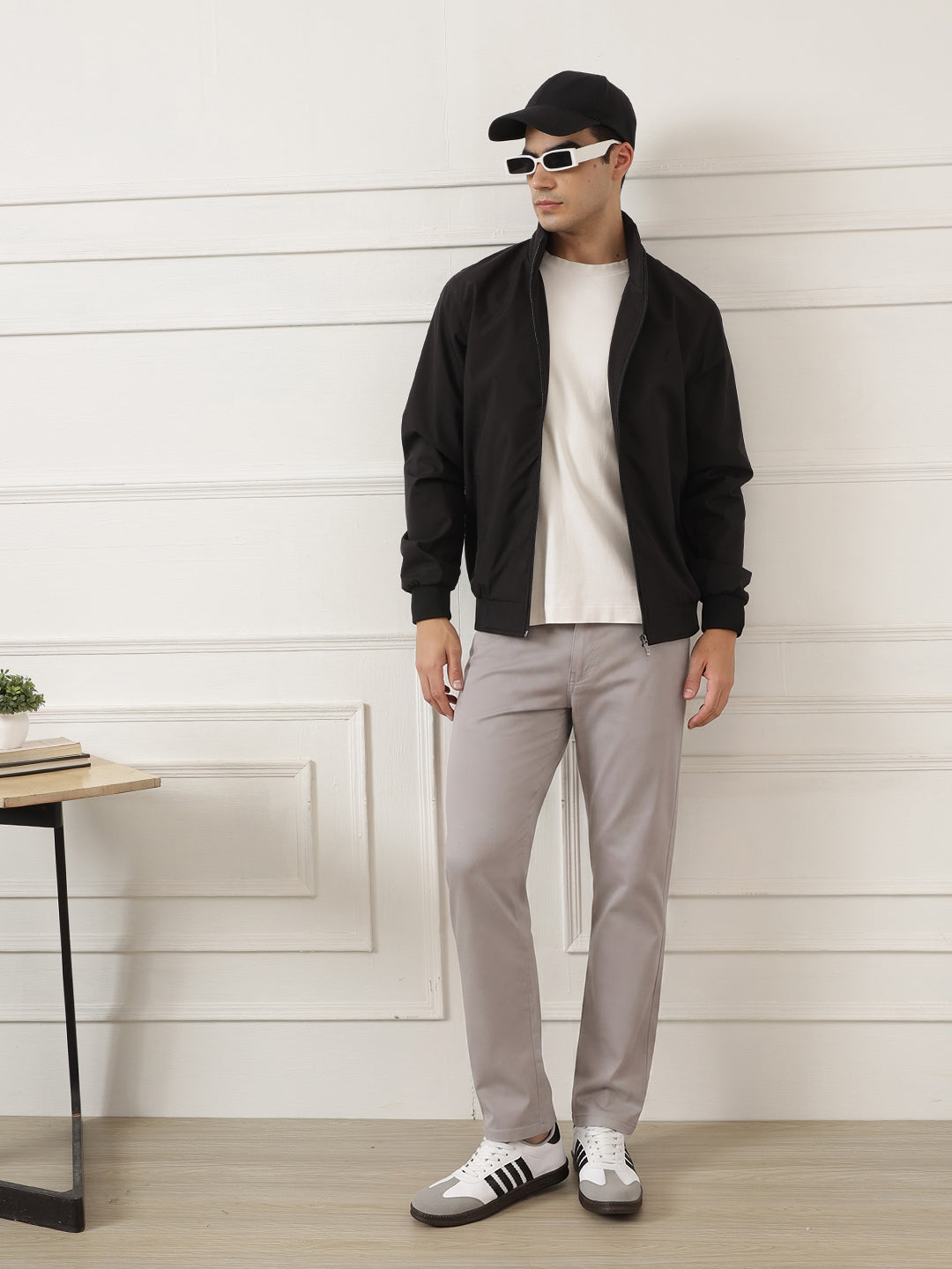 Black Regular Fit Solid Full Sleeves Stand Collar Zip-Front Casual Bomber Jacket For Men