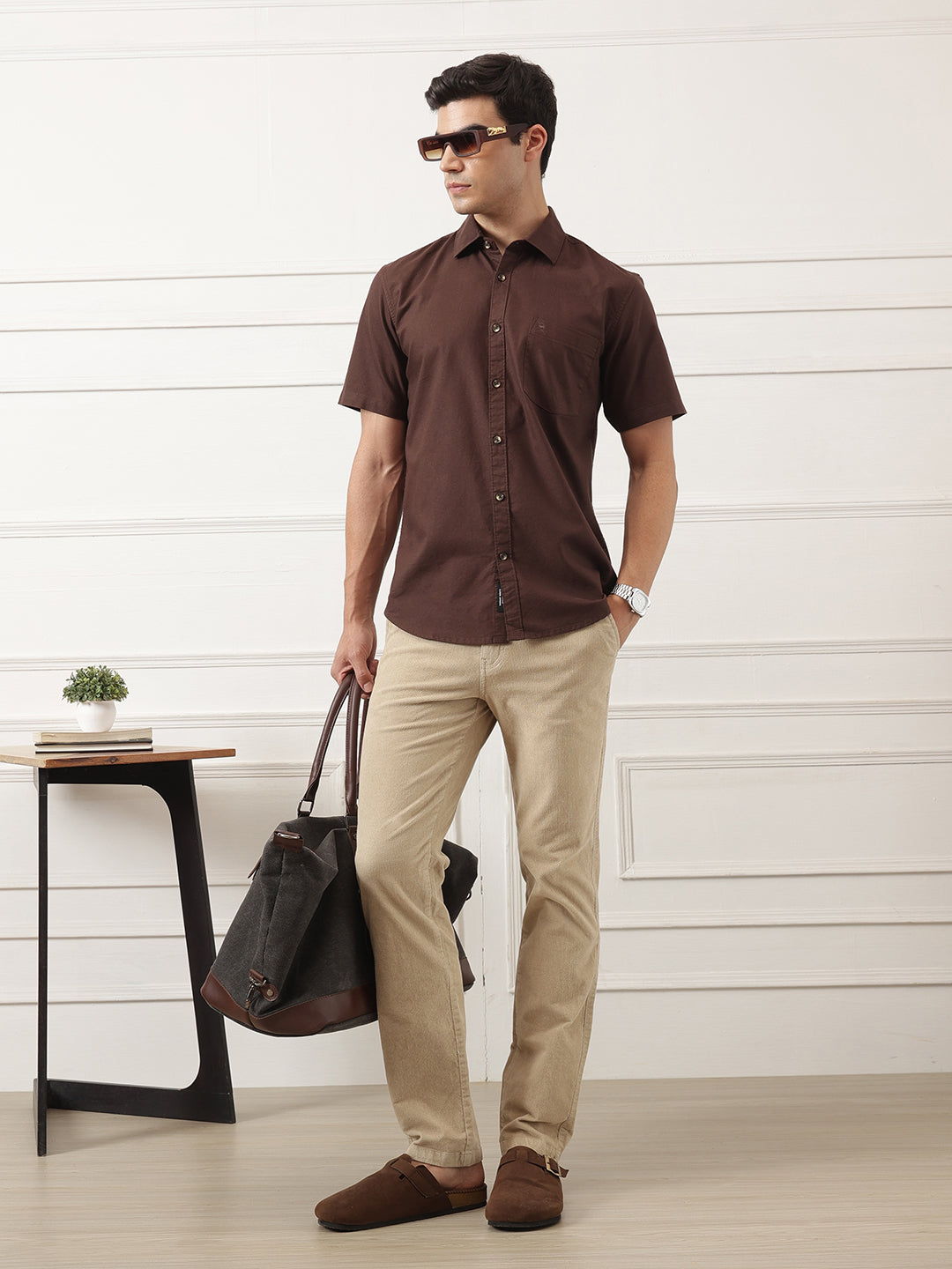 Coffee Regular Fit Short Sleeve Spread Collar Solid Oxford Cotton Casual Shirt For Men