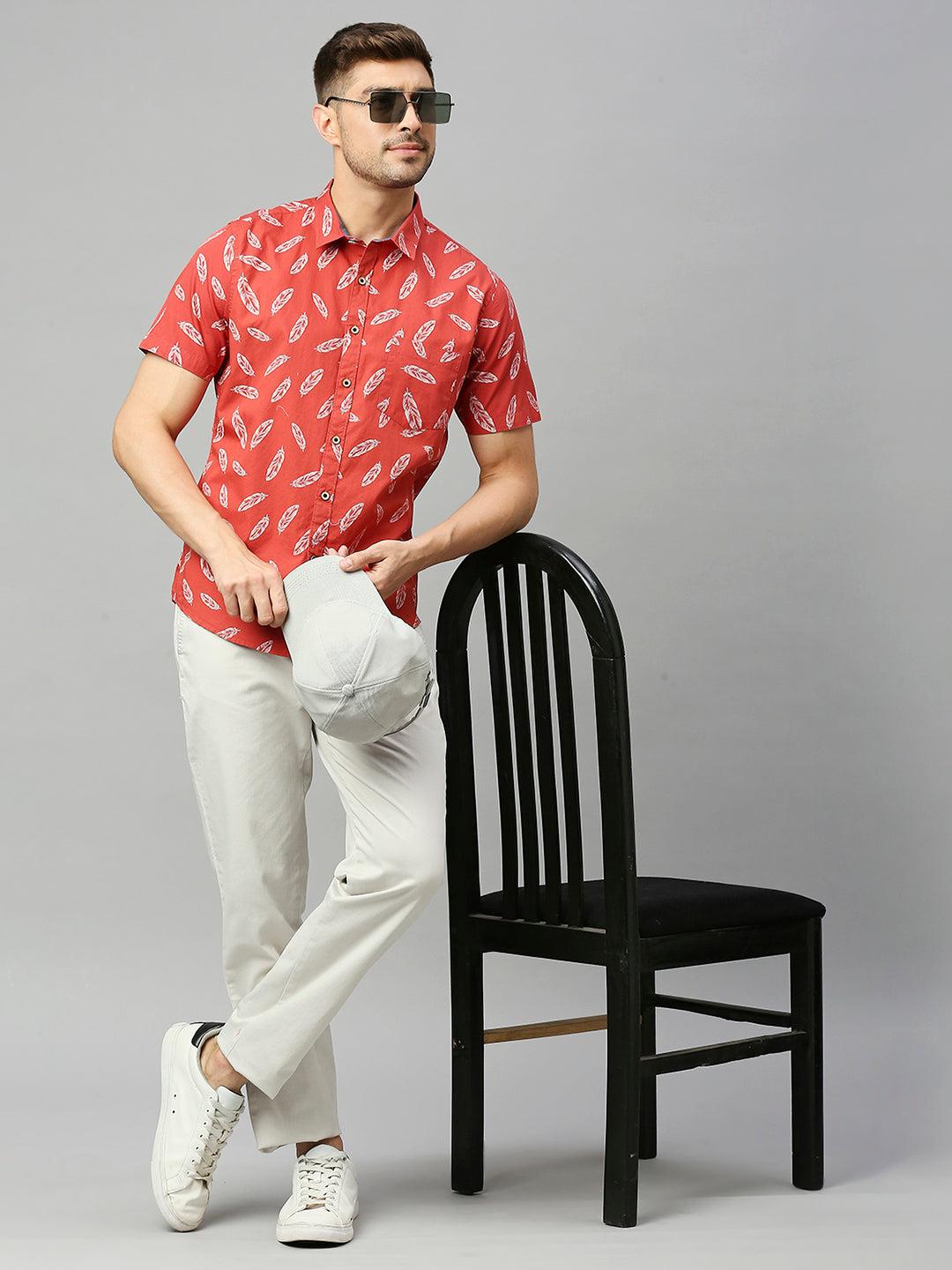 Thomas Scott Men Coral Classic Short Sleeves Slim Fit Spread Collar Floral Printed Cotton Casual Shirt