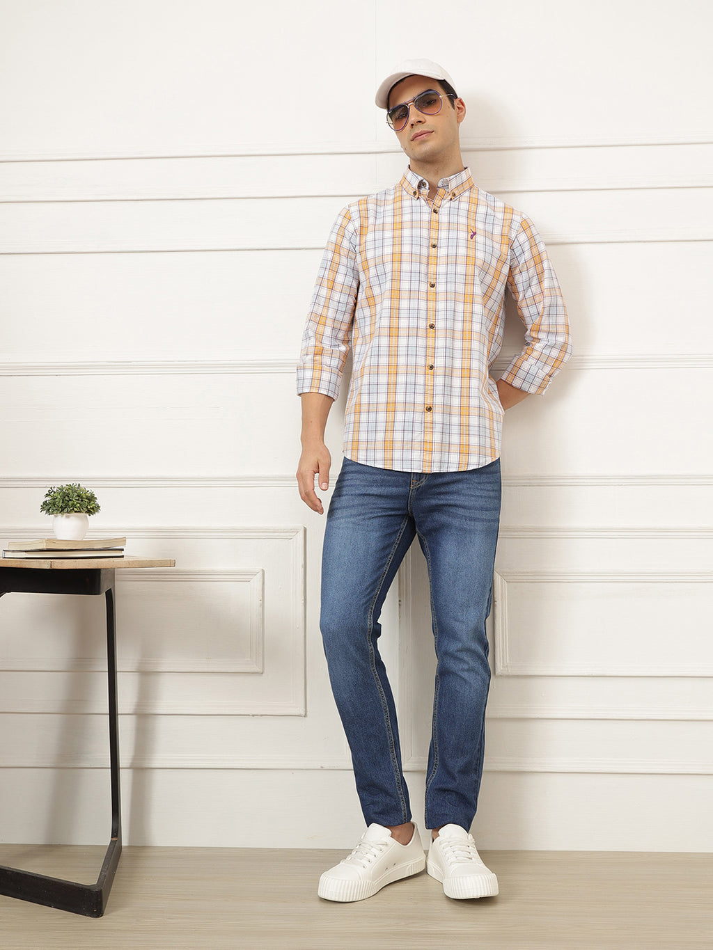 Blue Smart Slim Fit Mid-Rise Light Fade Non-Stretch Jeans For Men
