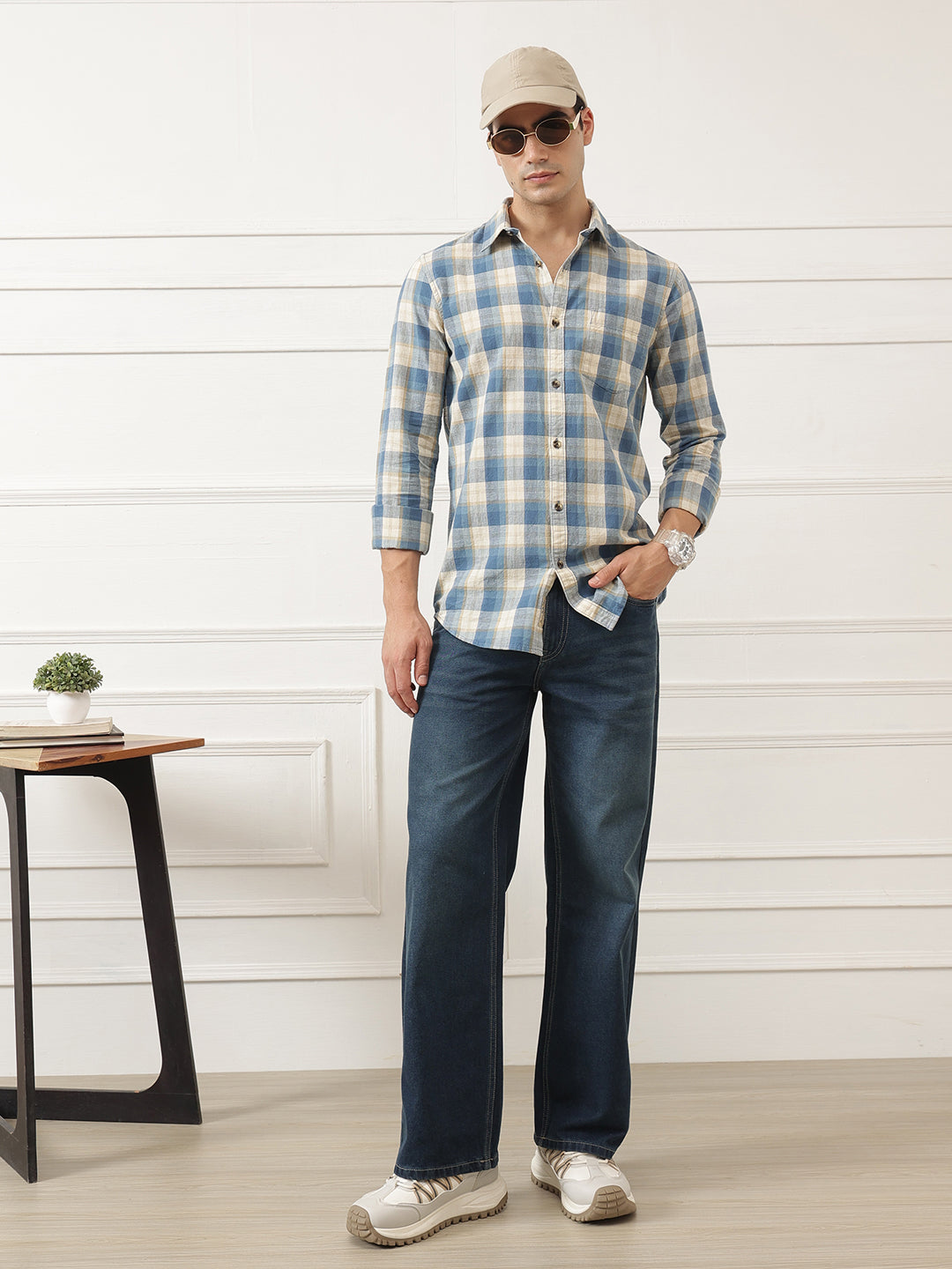 Blue Smart Baggy Fit Mid-Rise Clean Look Non Stretchable Jeans For Men