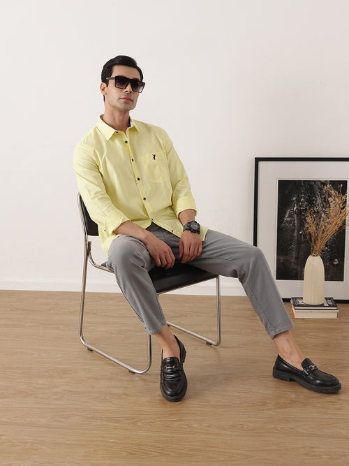 Thomas Scott Men Yellow Premium Slim Fit Long Sleeves Spread Collar Solid Cotton Twill Casual Shirt