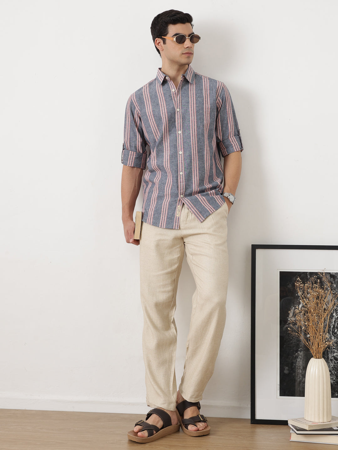Natural Smart Straight Fit Mid-Rise Solid Easy Wash Pleated Woven Linen Chinos Trouser For Men