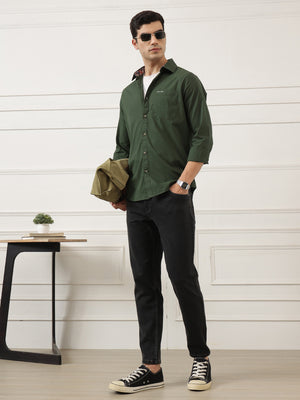 Black Smart Carrot Fit Mid-Rise No Faded Clean Look Stretchable Jeans For Men