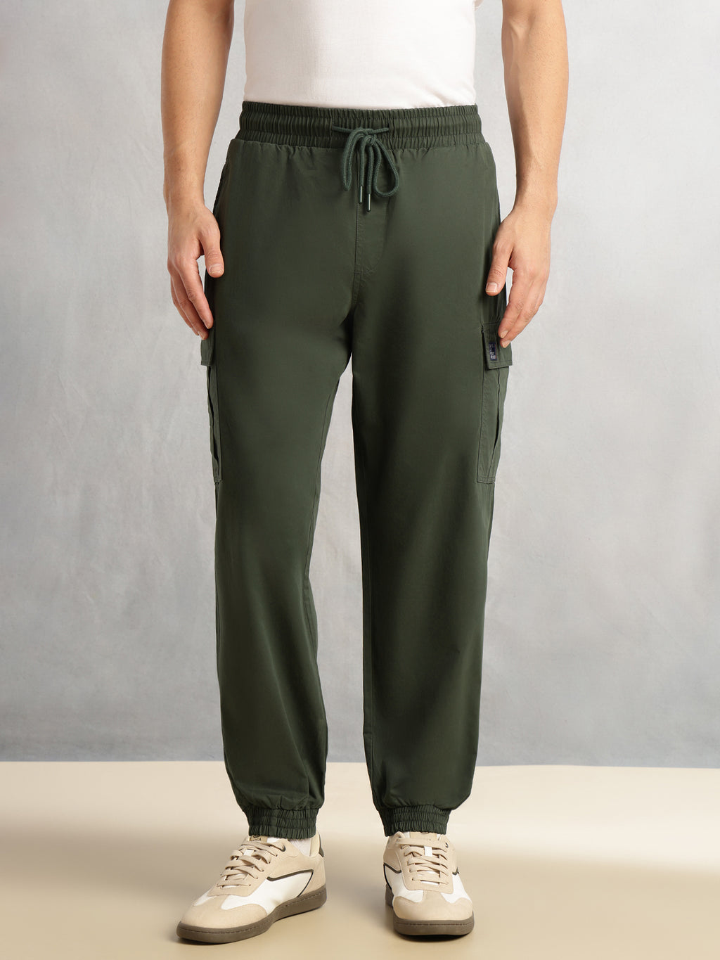Thomas Scott Men Green Cricket Club Collection Cargo Fit Mid Rise Solid 100% Cotton Woven Joggers