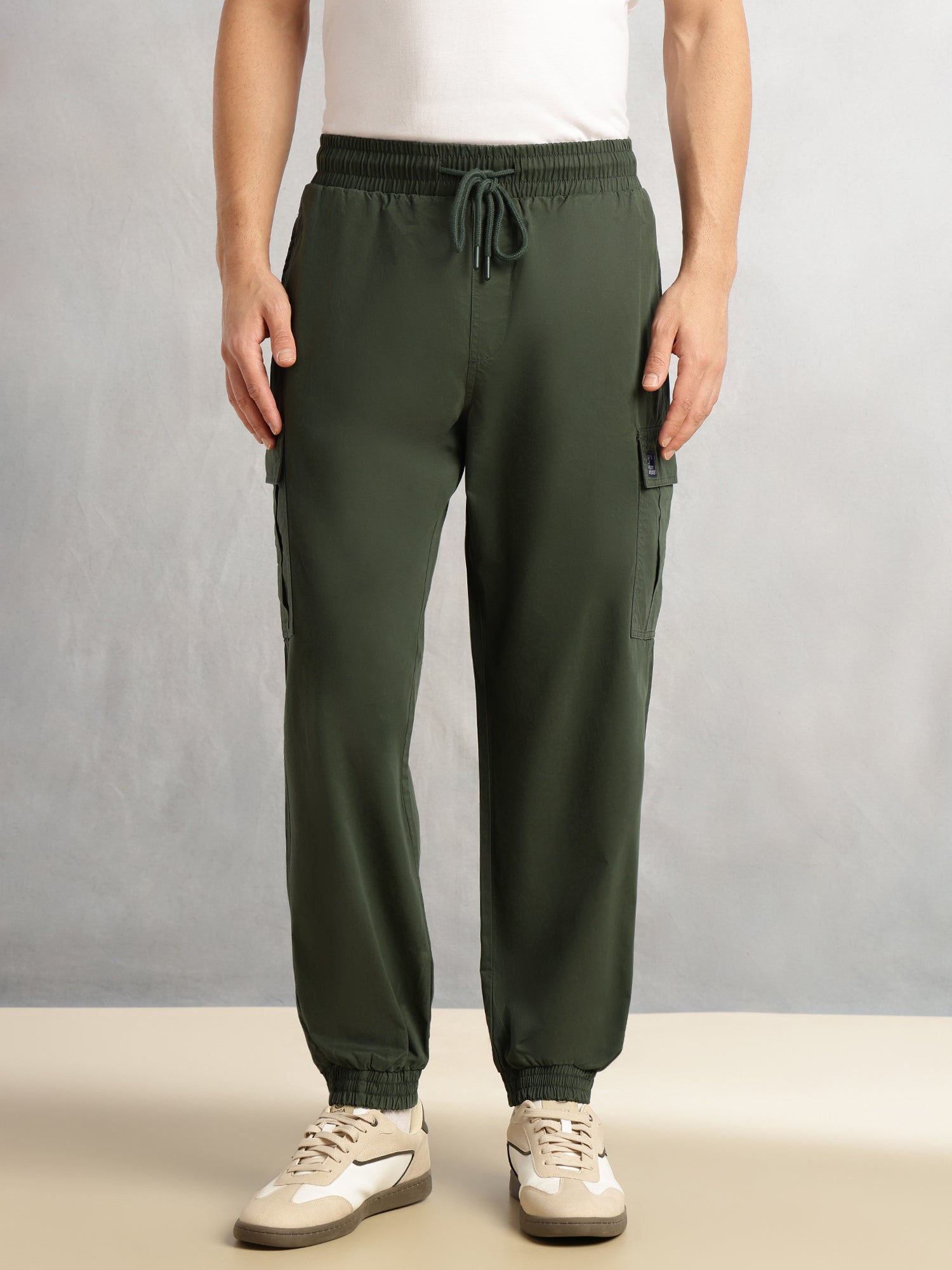 Thomas Scott Men Green Cricket Club Collection Cargo Fit Mid Rise Solid 100% Cotton Woven Joggers
