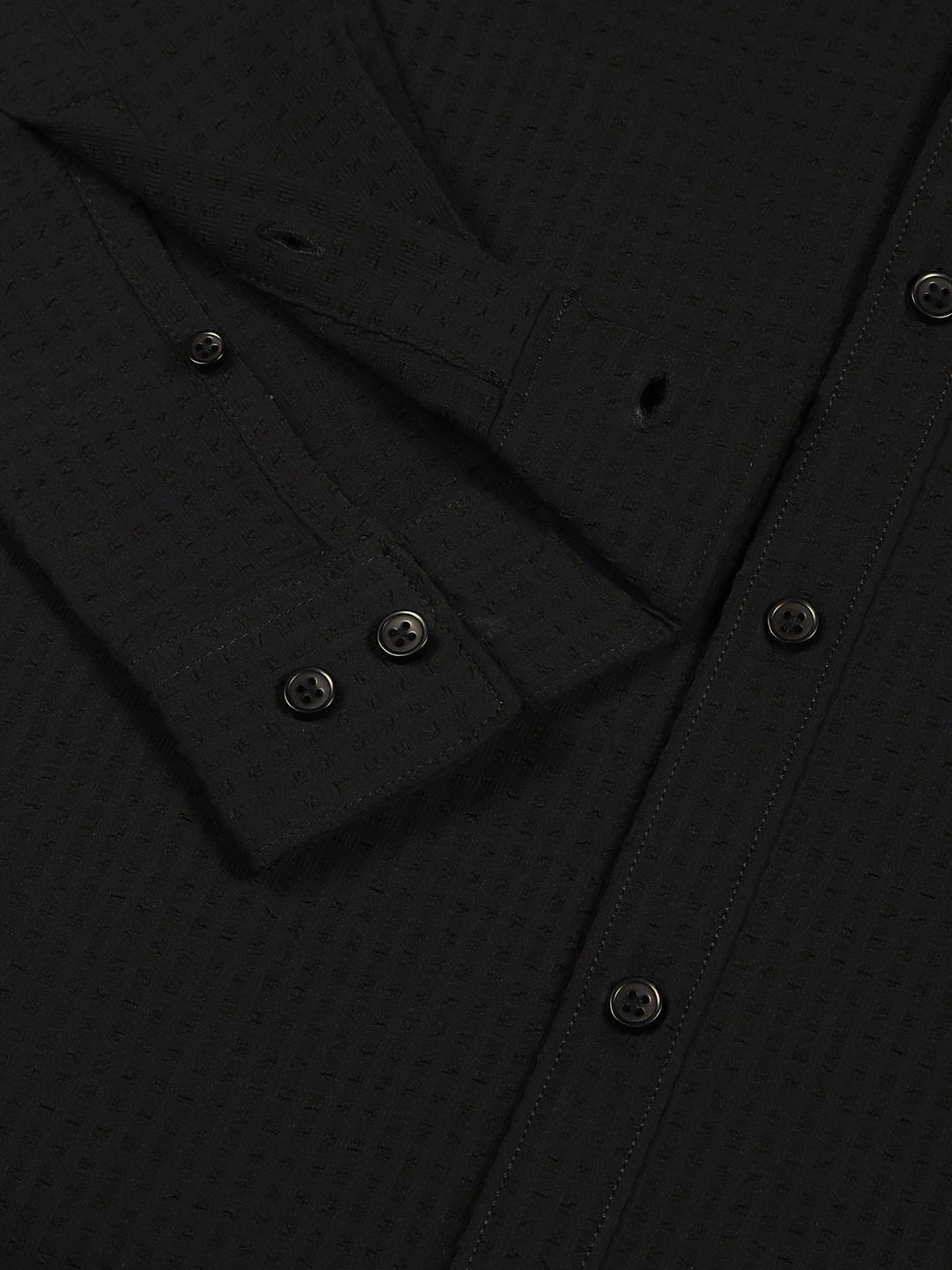 Thomas Scott Men Black Smart Button-Down Collar Textured Solid Slim Fit Casual Shirt