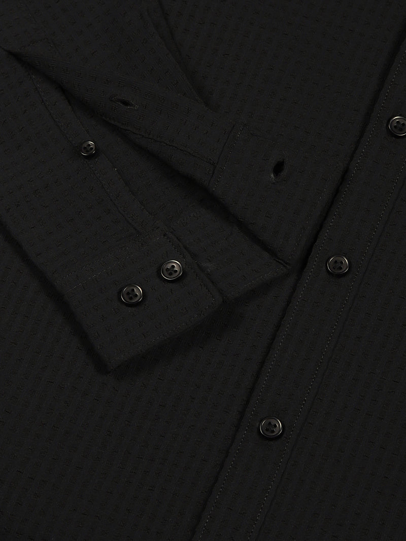 Thomas Scott Men Black Smart Button-Down Collar Textured Solid Slim Fit Casual Shirt
