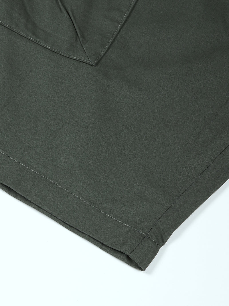 Thomas Scott Men Olive Relaxed Fit Outdoor Cargo Shorts