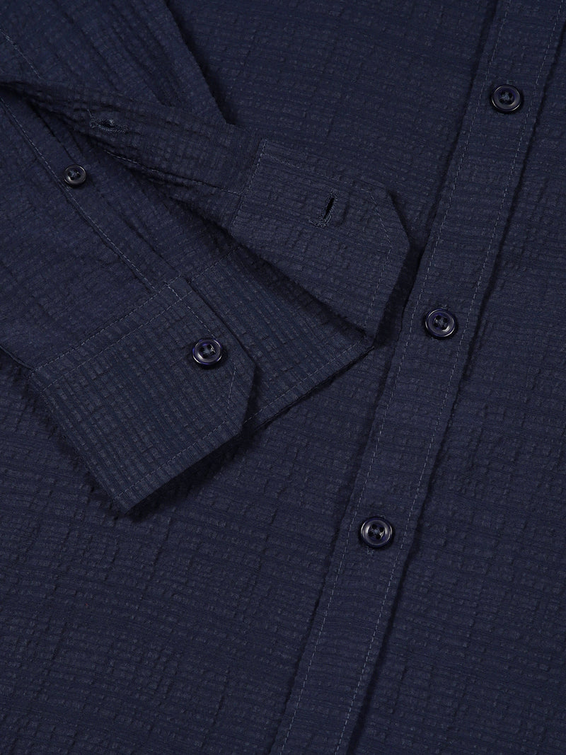 Thomas Scott Men MidBlue Slim Fit Solid Seersucker Casual Shirt