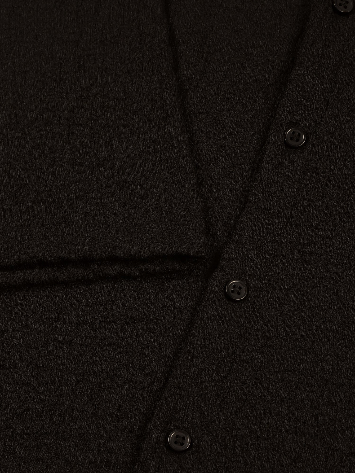 Thomas Scott Men Black Regular Fit Short Sleeves Cuban Collar Seersucker Shirt