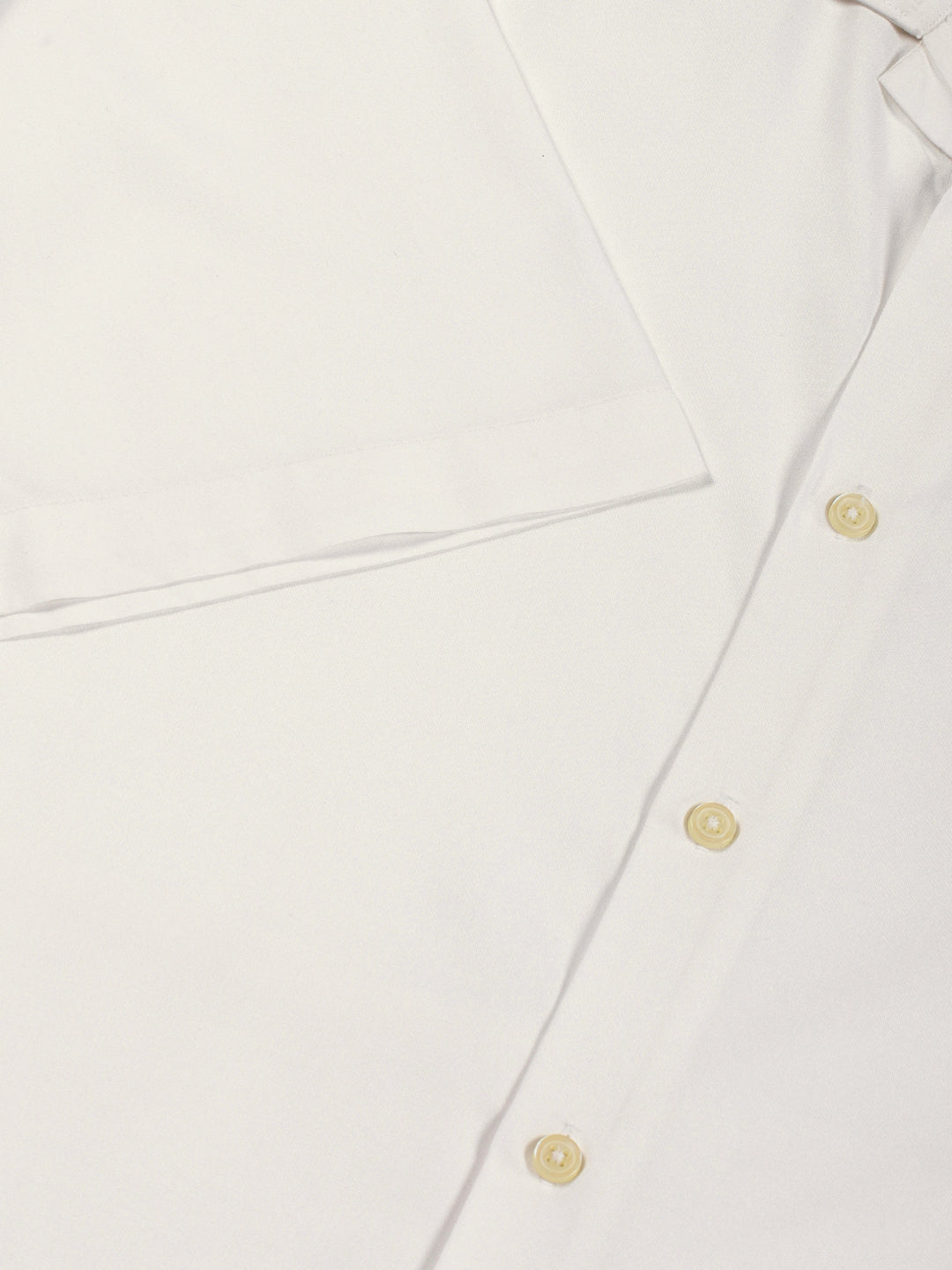 Thomas Scott Men White Short Sleeves Oversized Fit Solid Cuban Collar Viscose Casual Shirt