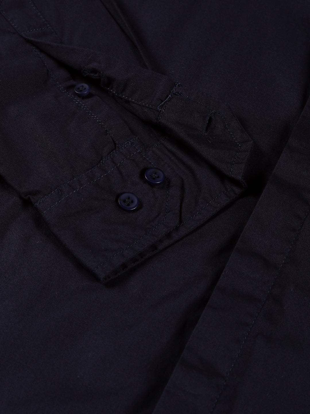 Thomas Scott Men Navy Slim Fit Long Sleeves Spread Collar Solid Casual Shirt