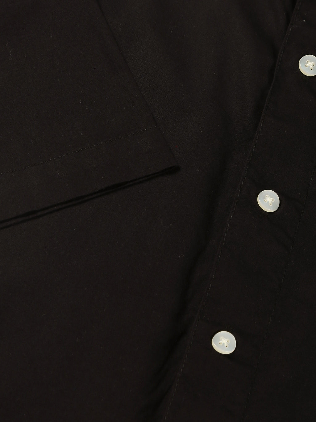 Thomas Scott Men Black Short Sleeves Boxy Fit Spread Collar Solid 100% Cotton Casual Shirt