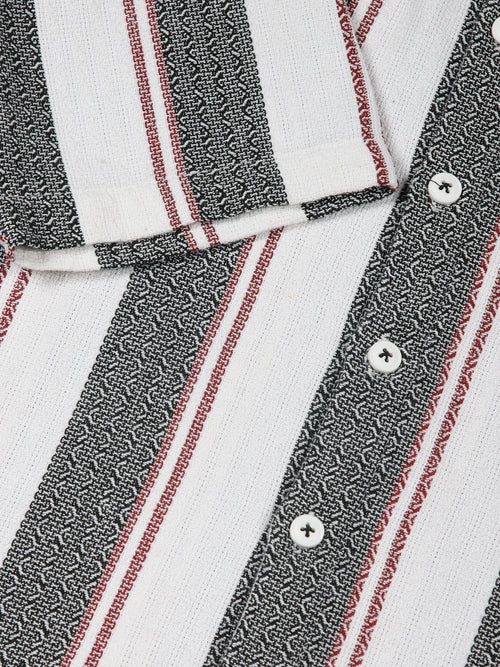 Thomas Scott Men White Premium Slim Fit Short Sleeves Spread Collar Vertical Stripes Cotton Casual Shirts