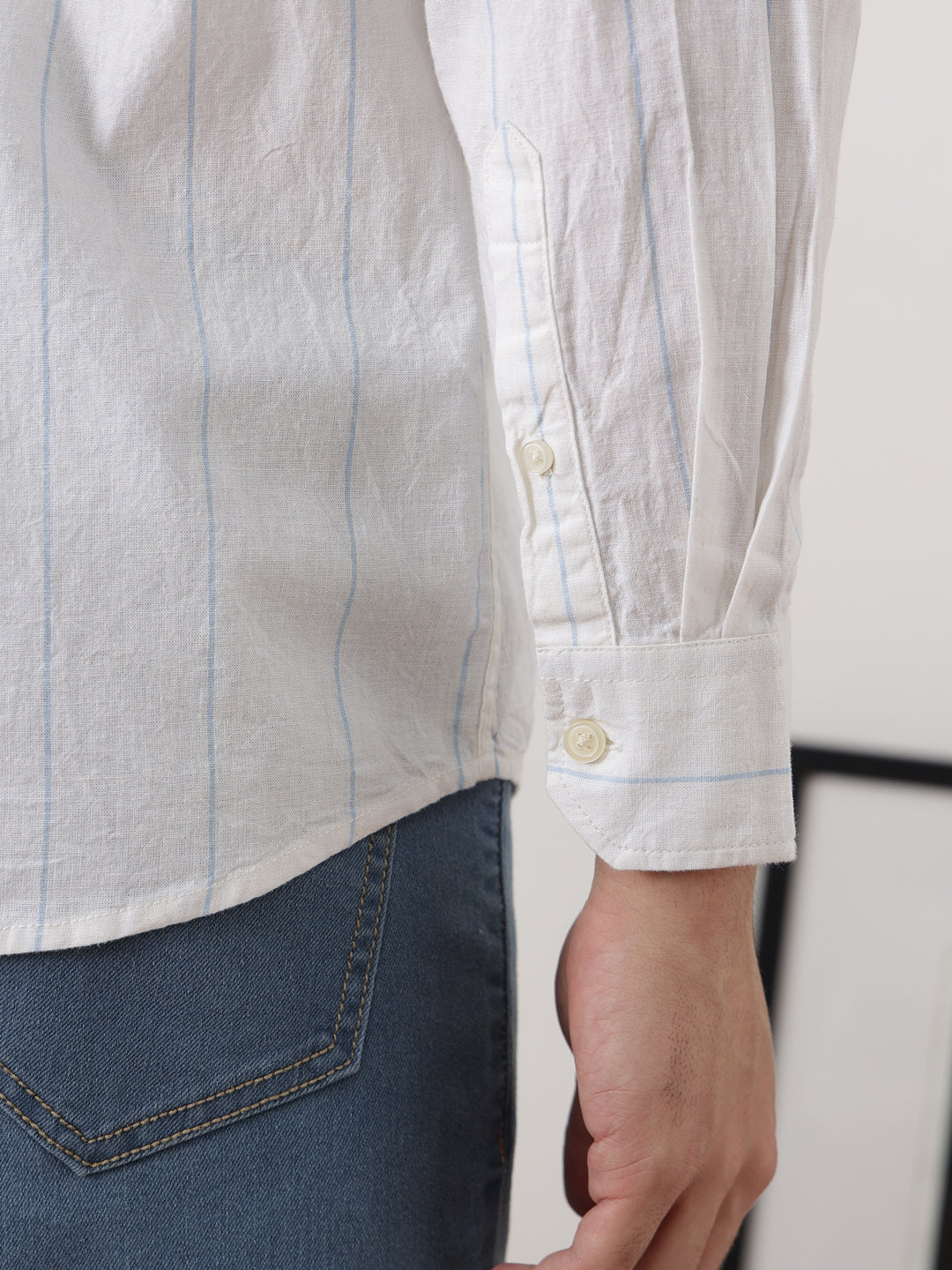 Light Blue Regular Fit Long Sleeves Spread Collar Vertical Stripes Cotton Linen Casual Shirt For Men