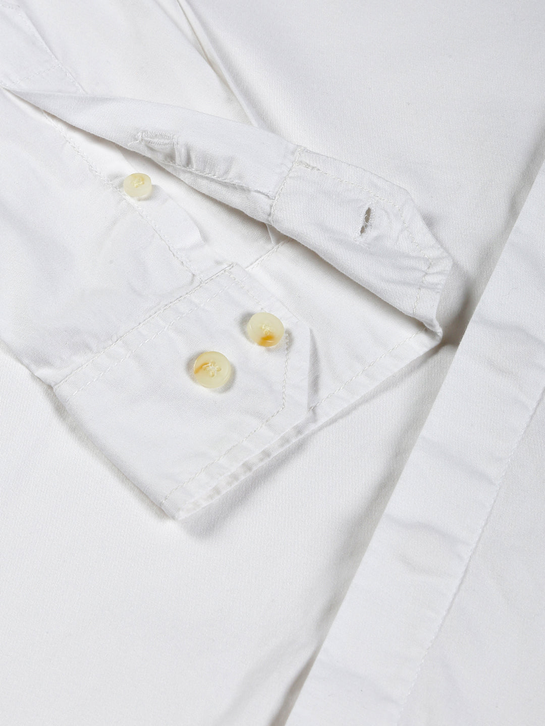 Thomas Scott Men White Classic Regular Fit Long Sleeves Spread Collar Solid Casual Shirt