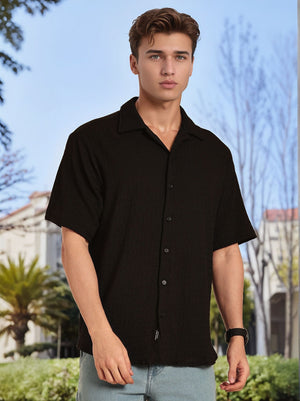 Thomas Scott Men Black Regular Fit Short Sleeves Cuban Collar Seersucker Shirt
