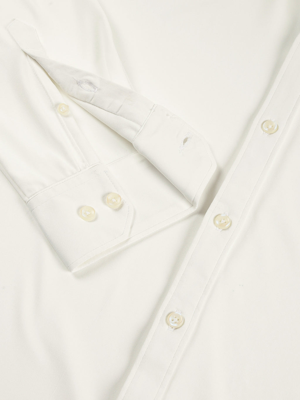 Thomas Scott Men White Premium Long Sleeves Slim Fit Spread Collar Solid Knitted Casual Shirt