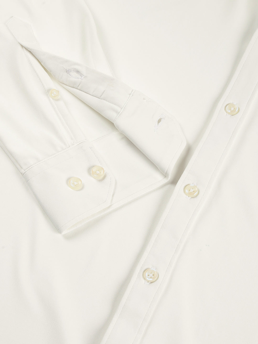 Thomas Scott Men White Premium Long Sleeves Slim Fit Spread Collar Solid Knitted Casual Shirt