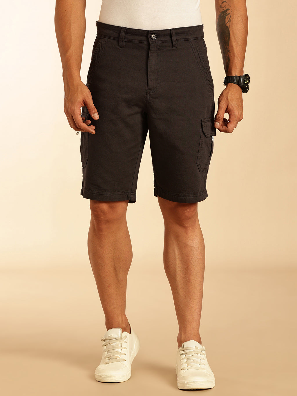 Thomas Scott Men Dark Grey Straight Fit Mid Rise Solid Cargo Shorts