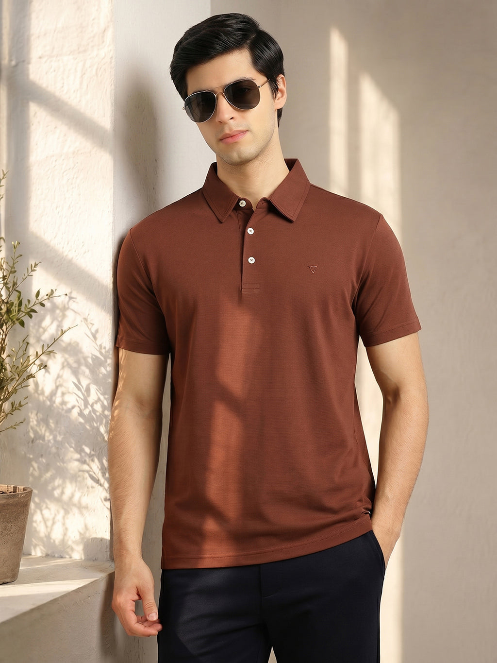 Thomas Scott Men Coffee Brown Regular Fit Short Sleeves Viscose Rayon Solid Knitted Polo Collar Performance Tshirt