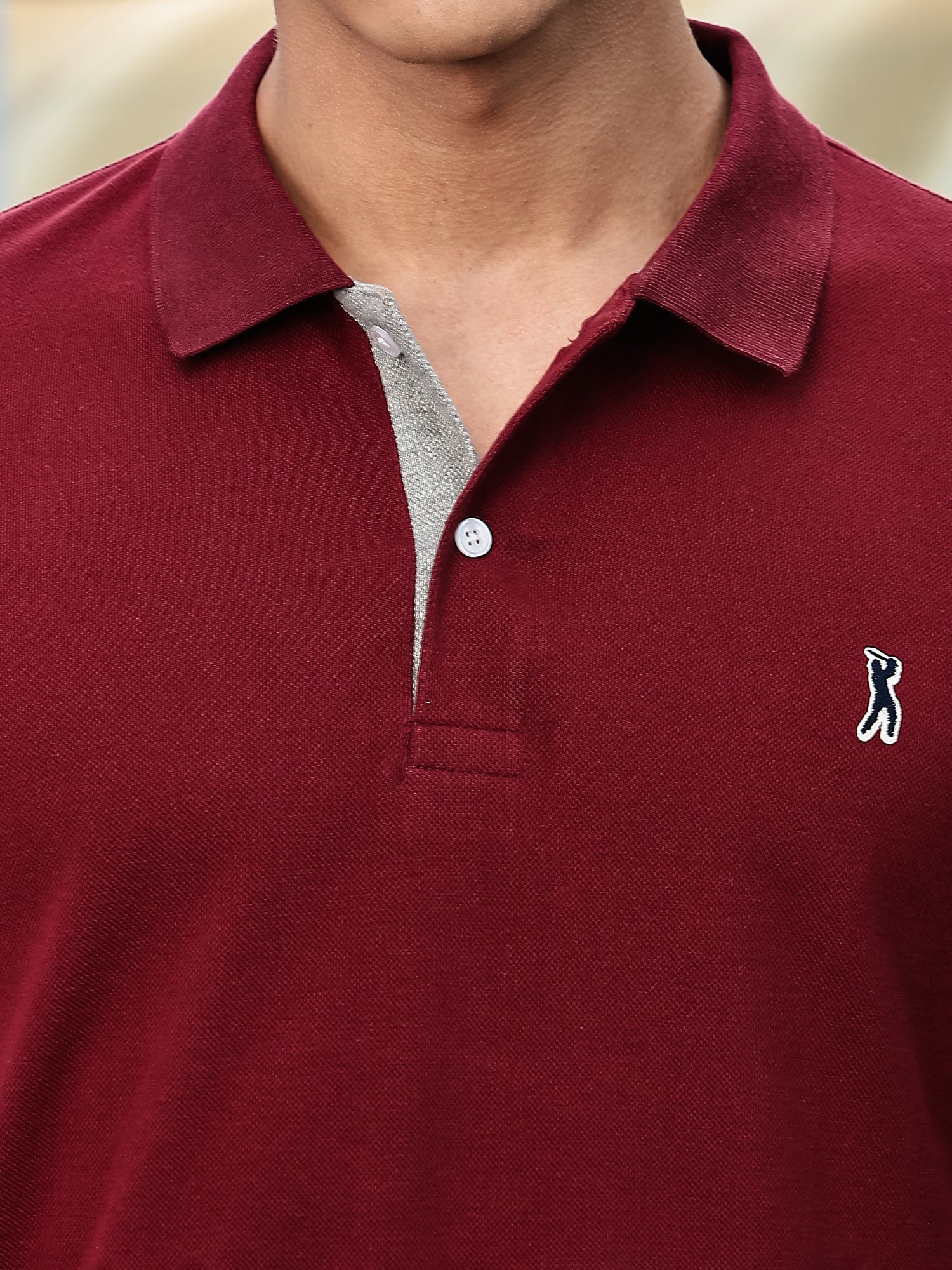Thomas Scott Men Burgundy Regular Fit Short Sleeves Solid Polo Collar Knitted Tshirt
