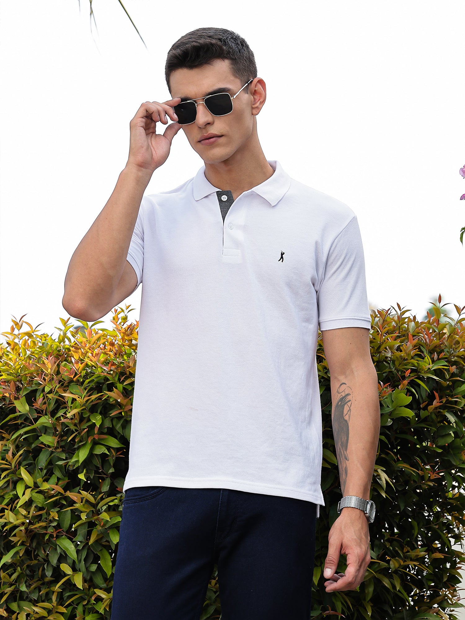 Thomas Scott Men White Regular Fit Short Sleeves Solid Polo Collar Knitted Tshirt