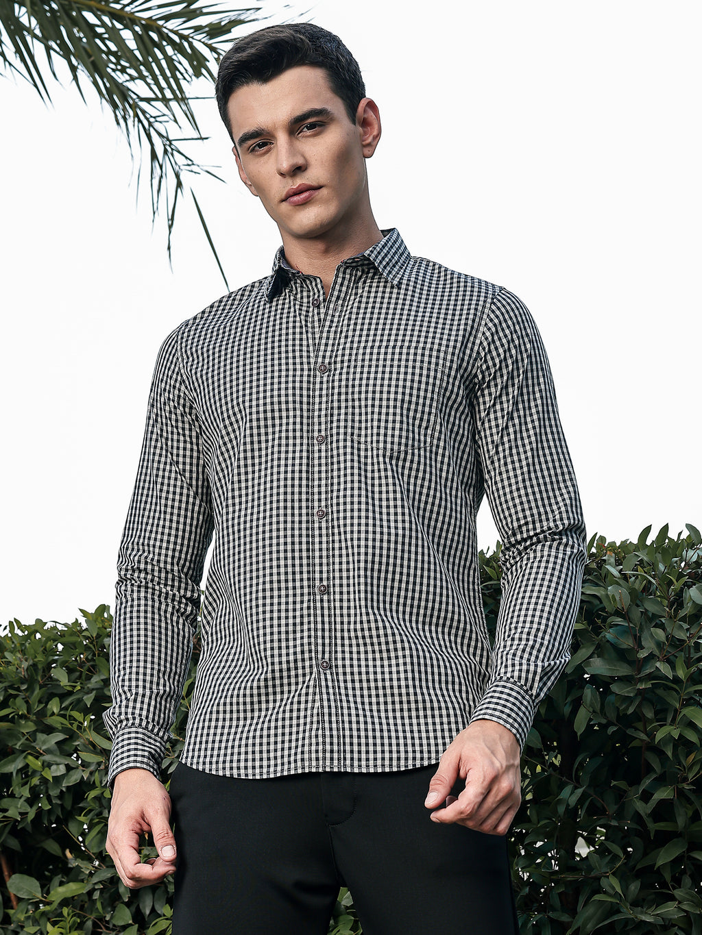 Thomas Scott Men Black Slim Fit Long Sleeves Gingham Checks Woven Casual Shirt