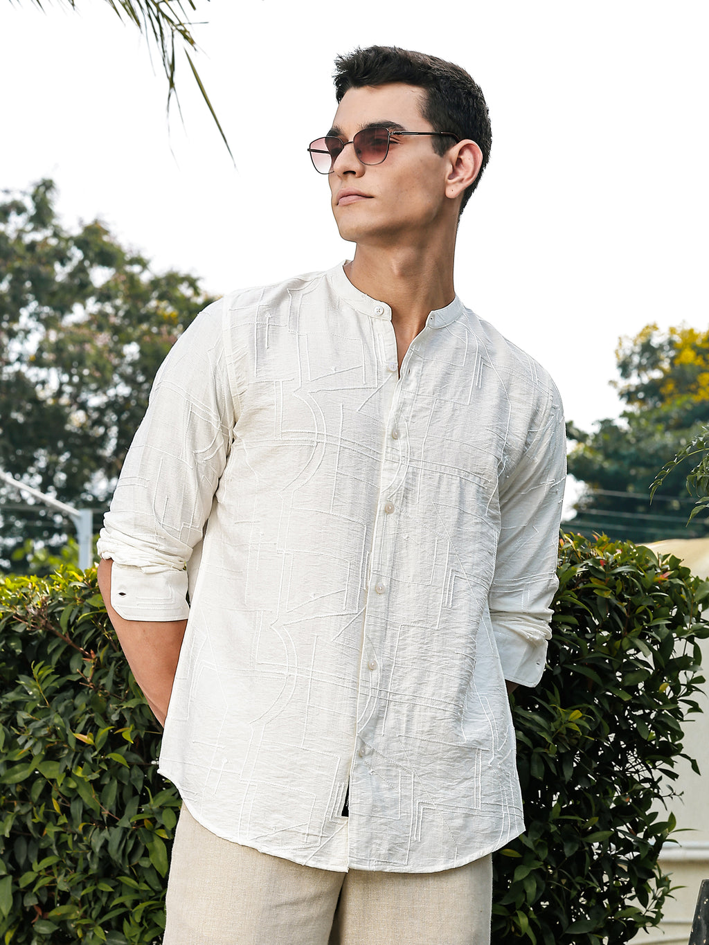 Thomas Scott Men White Slim Fit Long Sleeves Mandarin Collar Woven Embroidered Shirt