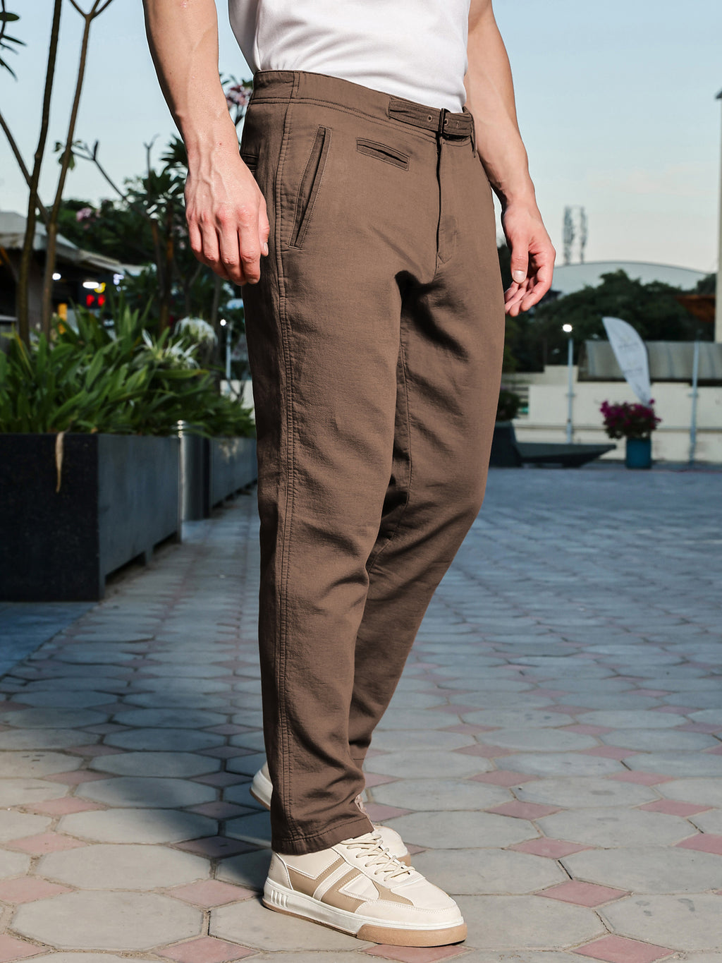 Thomas Scott Men Brown Mid-Rise Slim Fit Woven Chinos Trouser