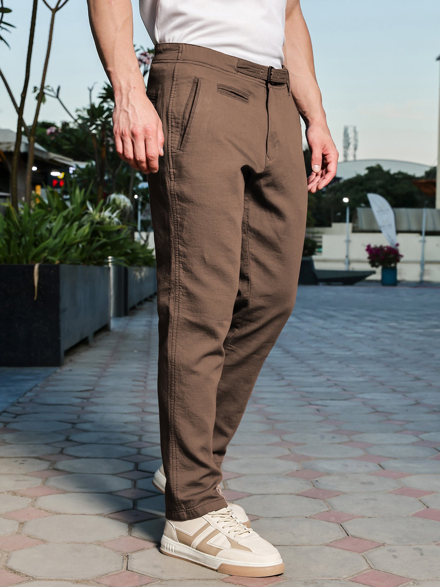 Thomas Scott Men Brown Mid-Rise Slim Fit Woven Chinos Trouser