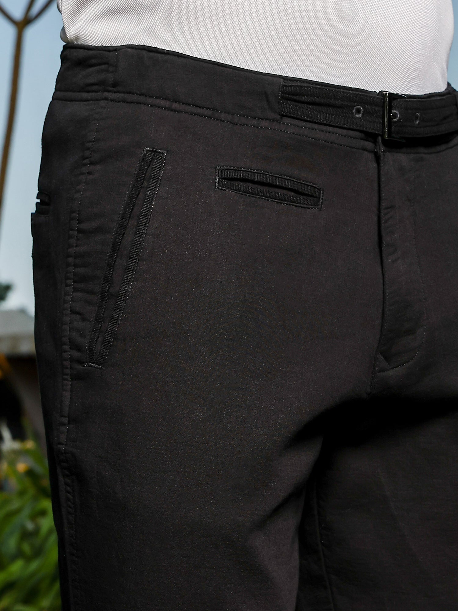 Thomas Scott Men Black Mid-Rise Slim Fit Woven Chinos Trouser