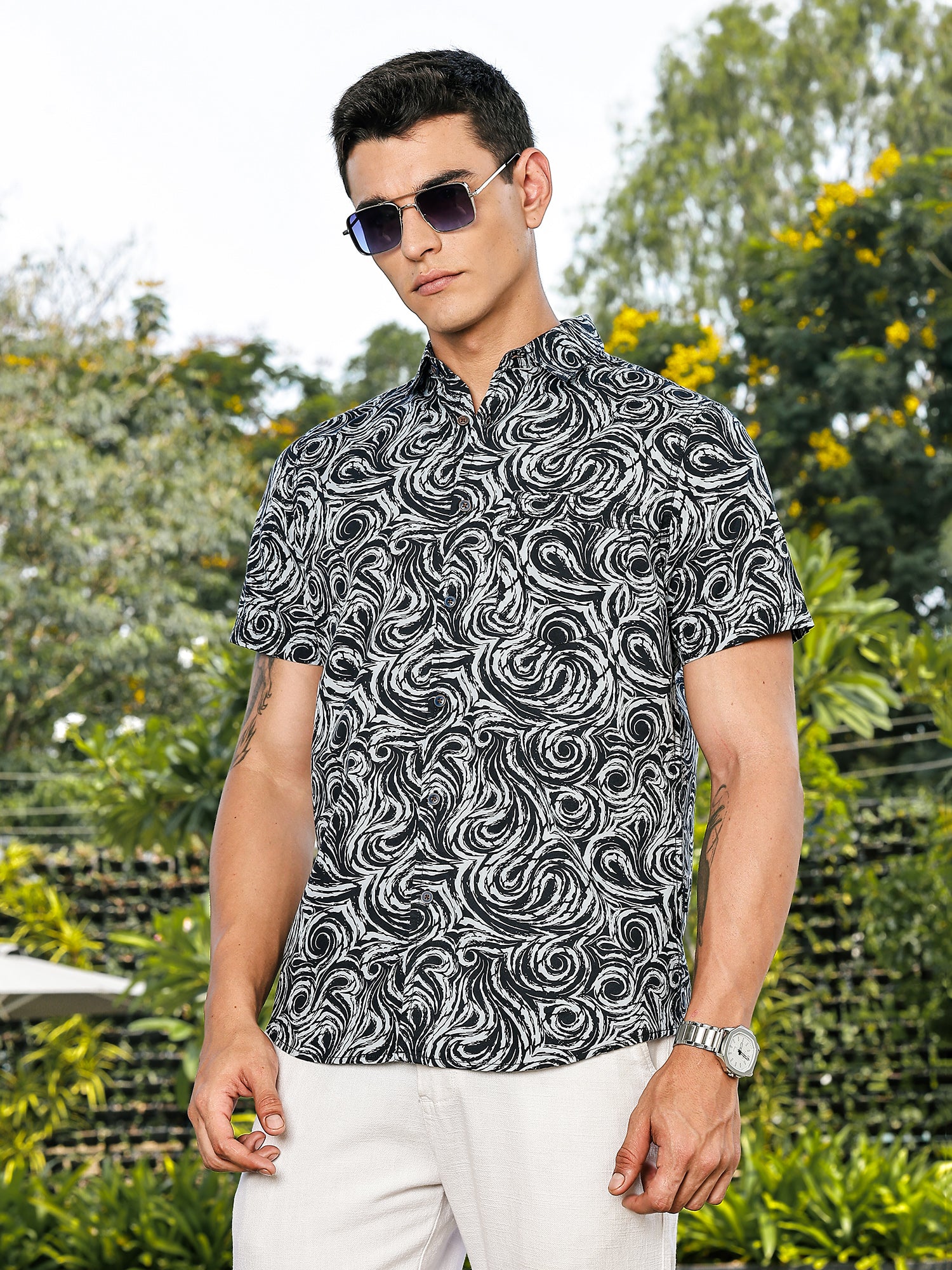 Thomas Scott Men Navy Slim Fit Short Sleeves Abstract Print Woven Casual Shirt