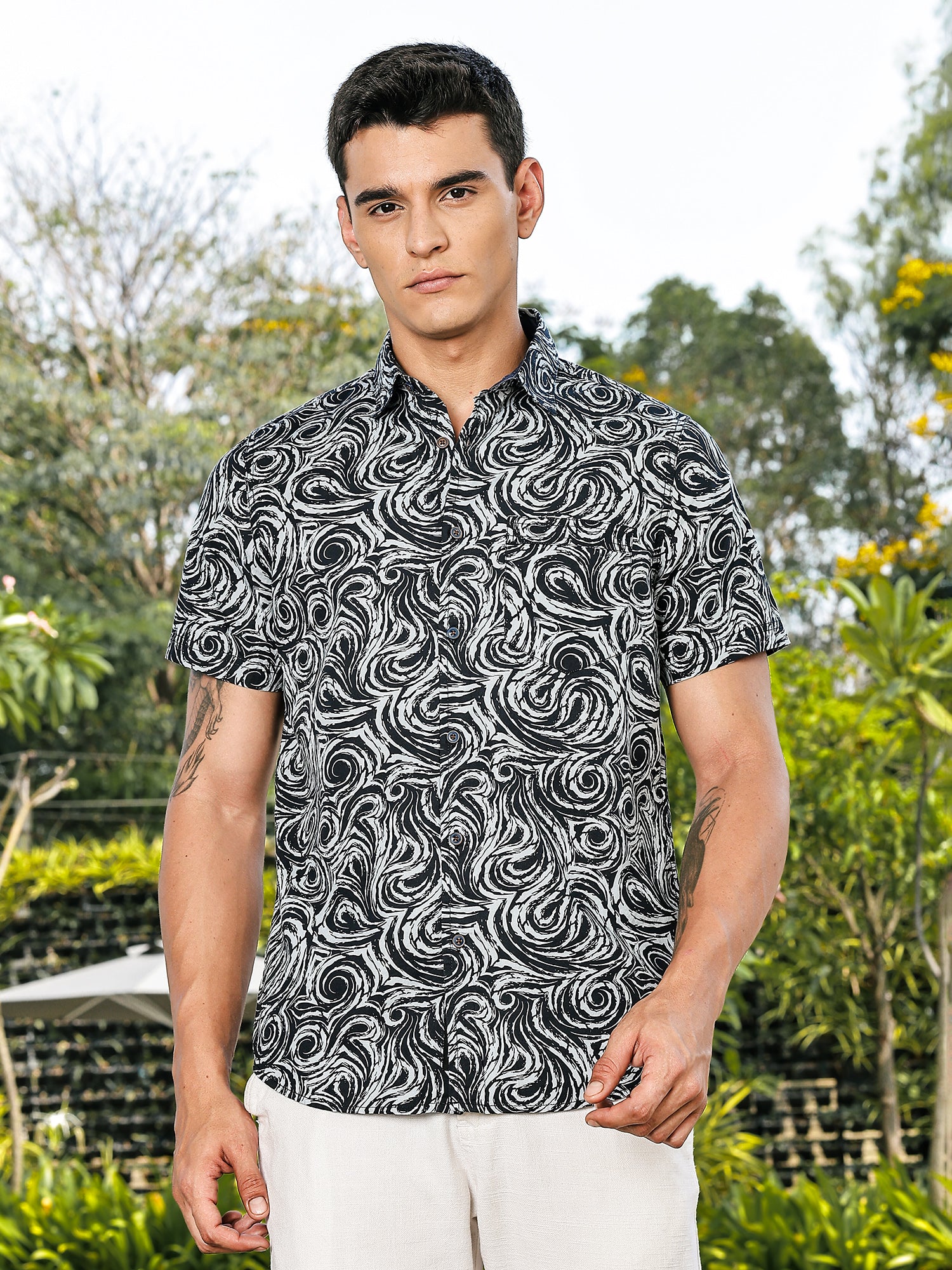 Thomas Scott Men Navy Slim Fit Short Sleeves Abstract Print Woven Casual Shirt