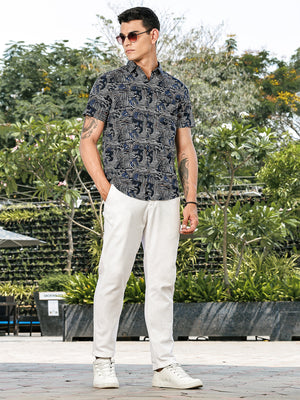 Thomas Scott Men Navy Slim Fit Short Sleeves Spread Collar Graphic Print Woven Casual Shirt