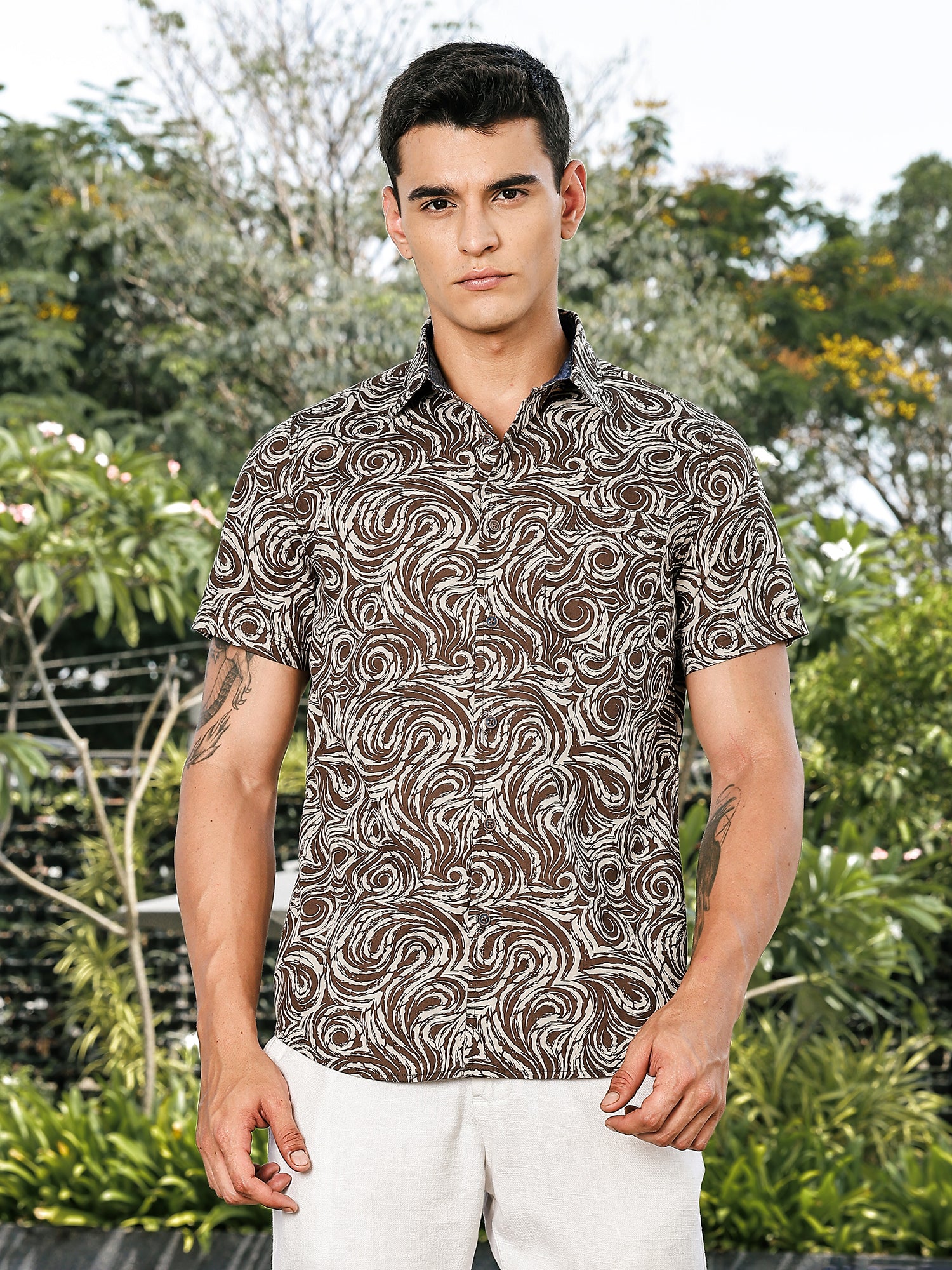 Thomas Scott Men Green Slim Fit Short Sleeves Abstract Print Woven Casual Shirt