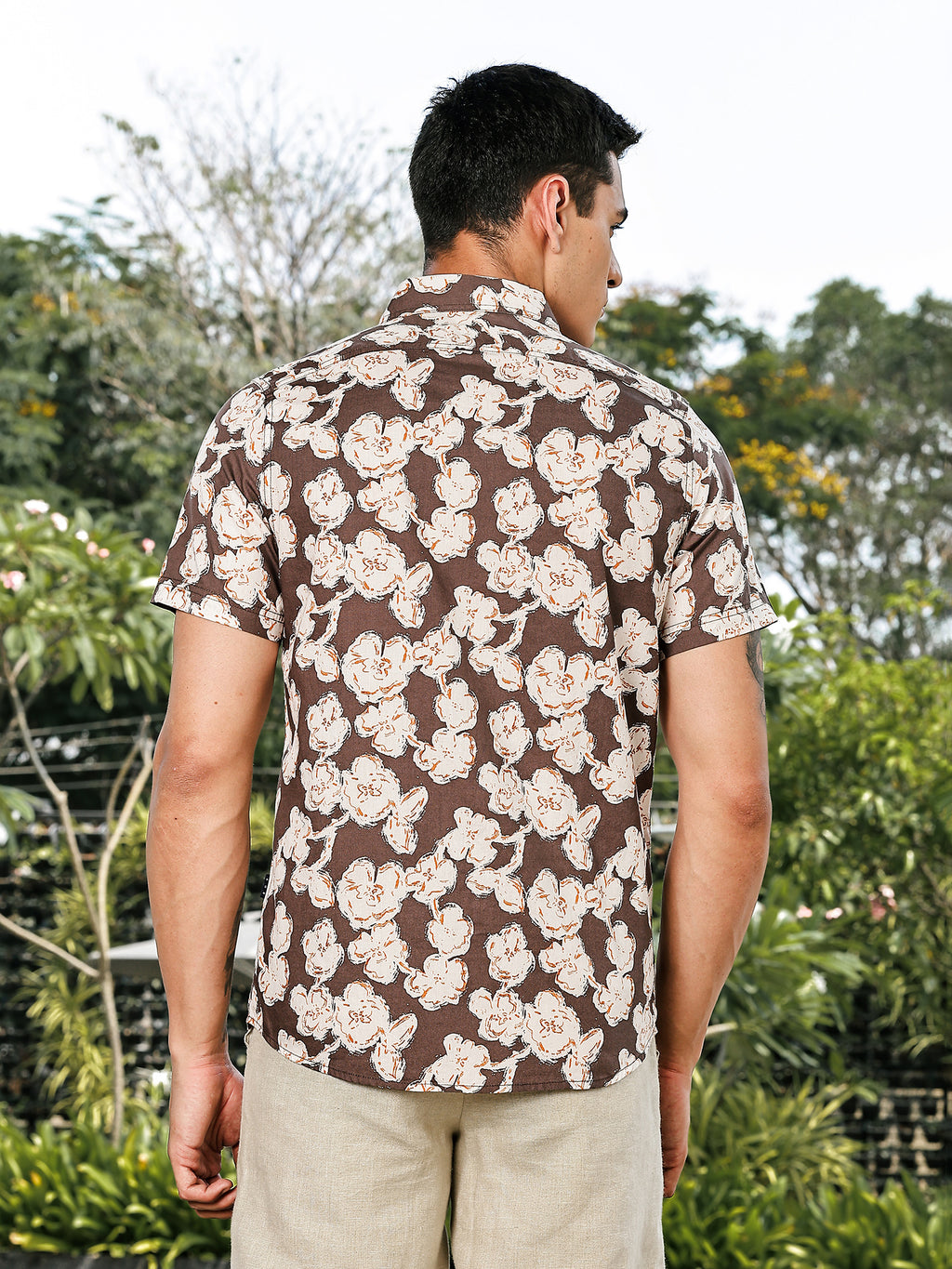 Thomas Scott Men Brown Slim Fit Short Sleeves Floral Printed Woven Casual Shirt