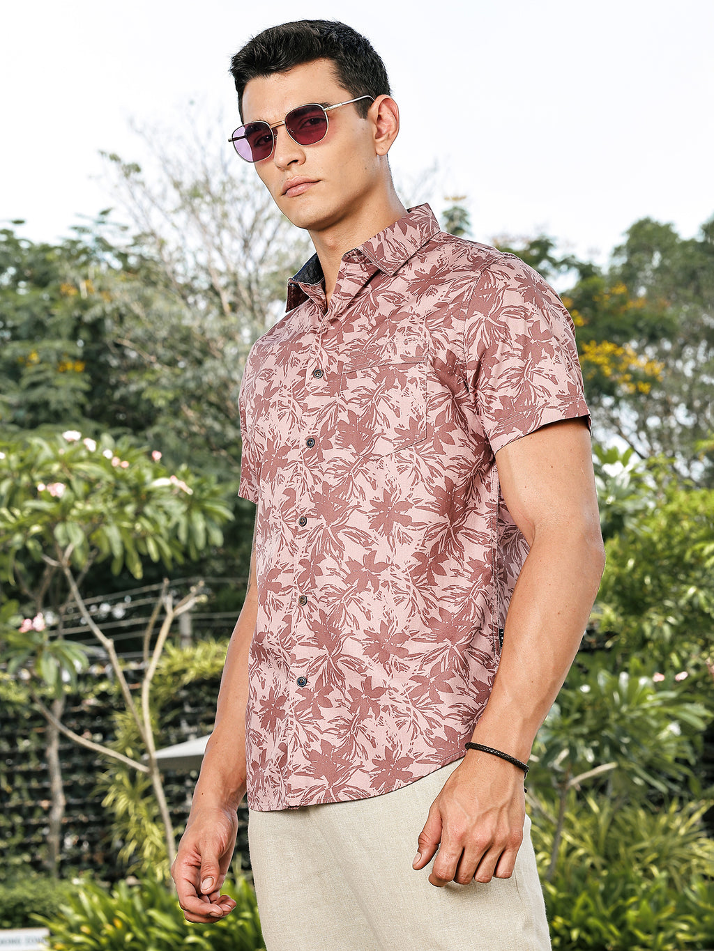 Thomas Scott Men Pink Slim Fit Short Sleeves Spread Collar Floral Print Woven Casual Shirt