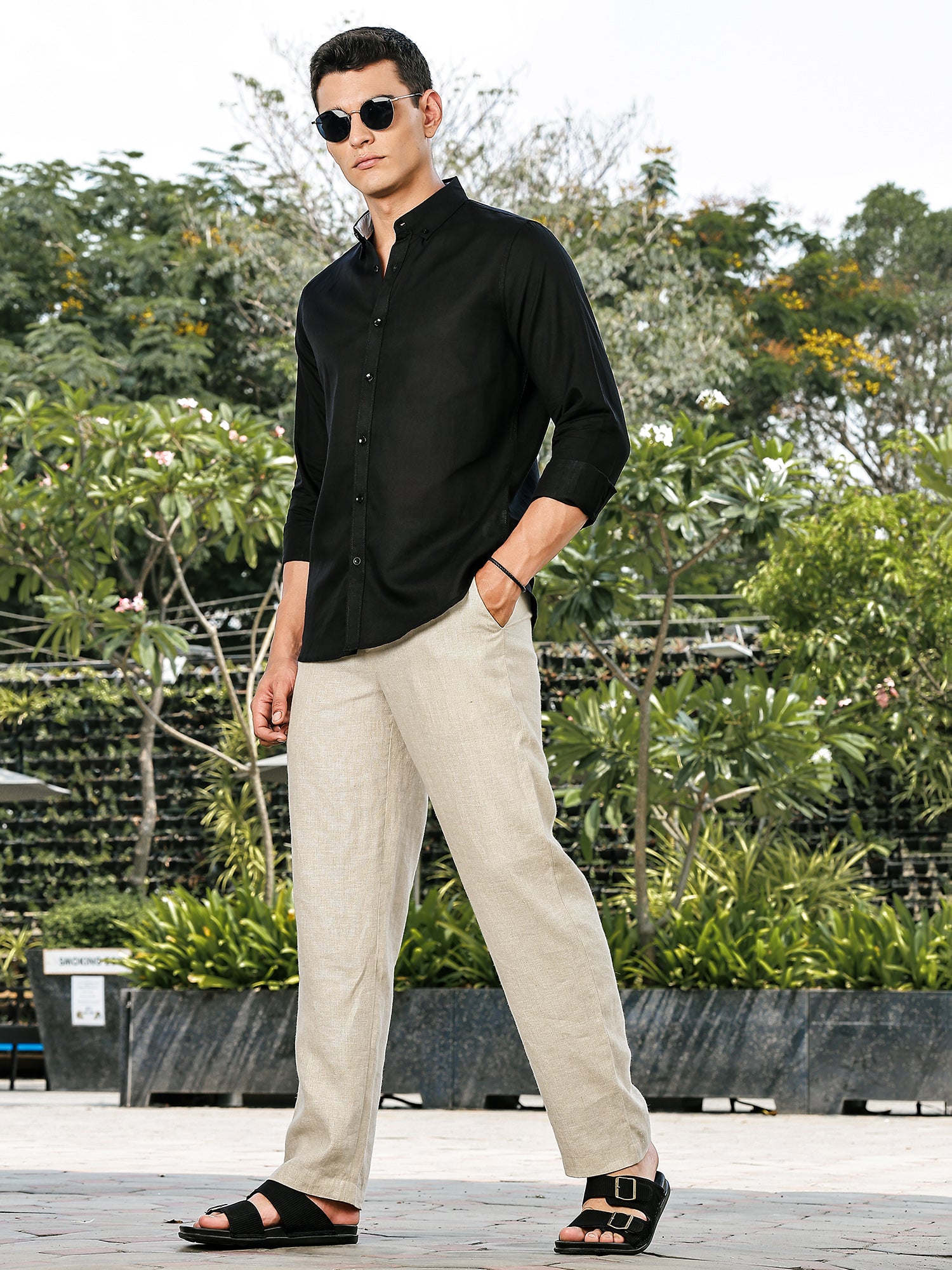 Thomas Scott Men Black Slim Fit Long Sleeves Button-Down Collar Linen Casual Shirt