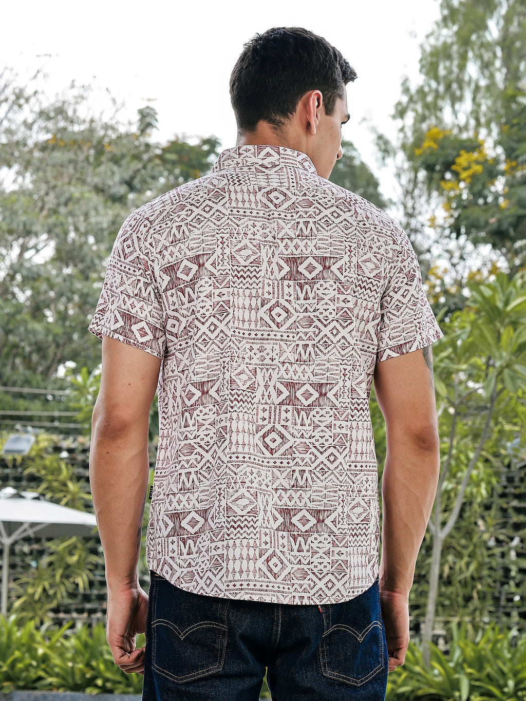 Thomas Scott Men Red Slim Fit Short Sleeves Geometric Print Woven Casual Shirt