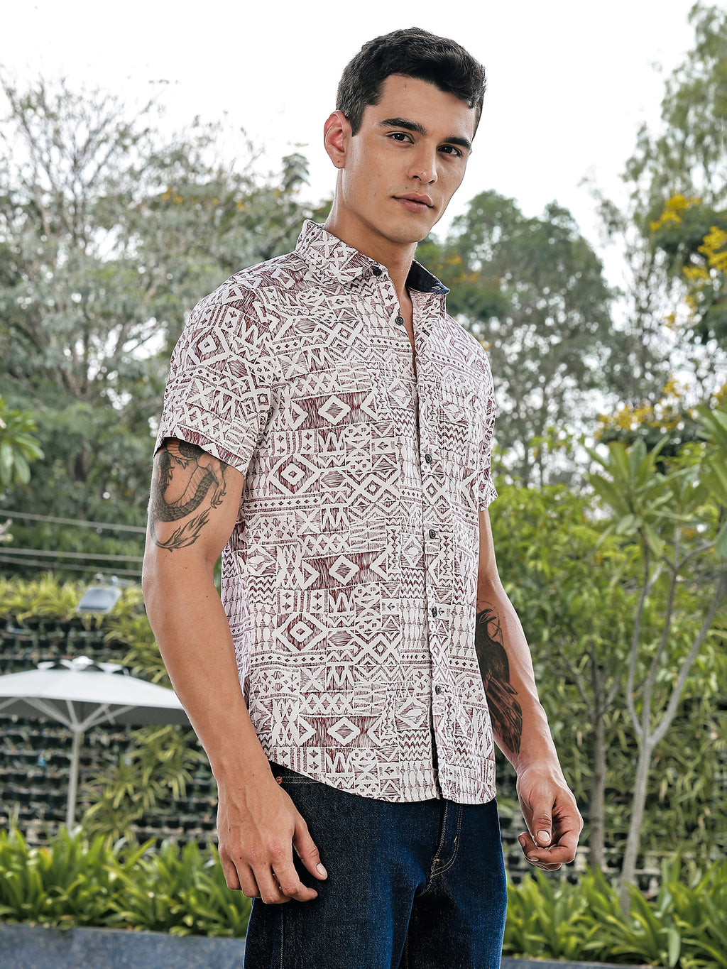 Thomas Scott Men Red Slim Fit Short Sleeves Geometric Print Woven Casual Shirt