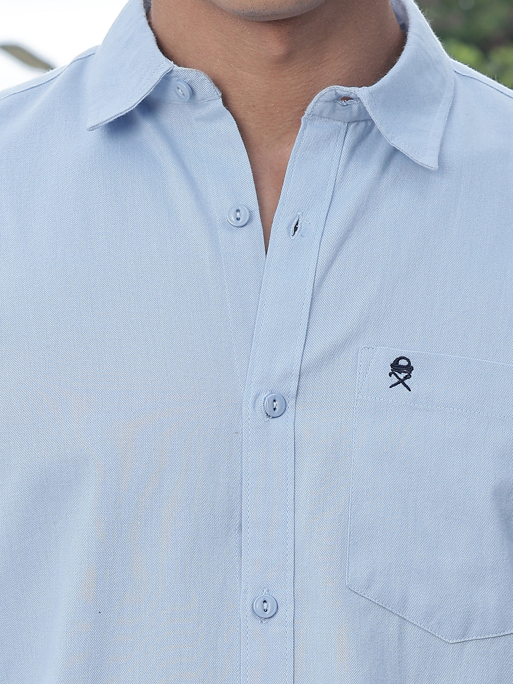 Thomas Scott Men Light Blue Slim Fit Long Sleeves Spread Collar Solid Cotton Casual Shirt
