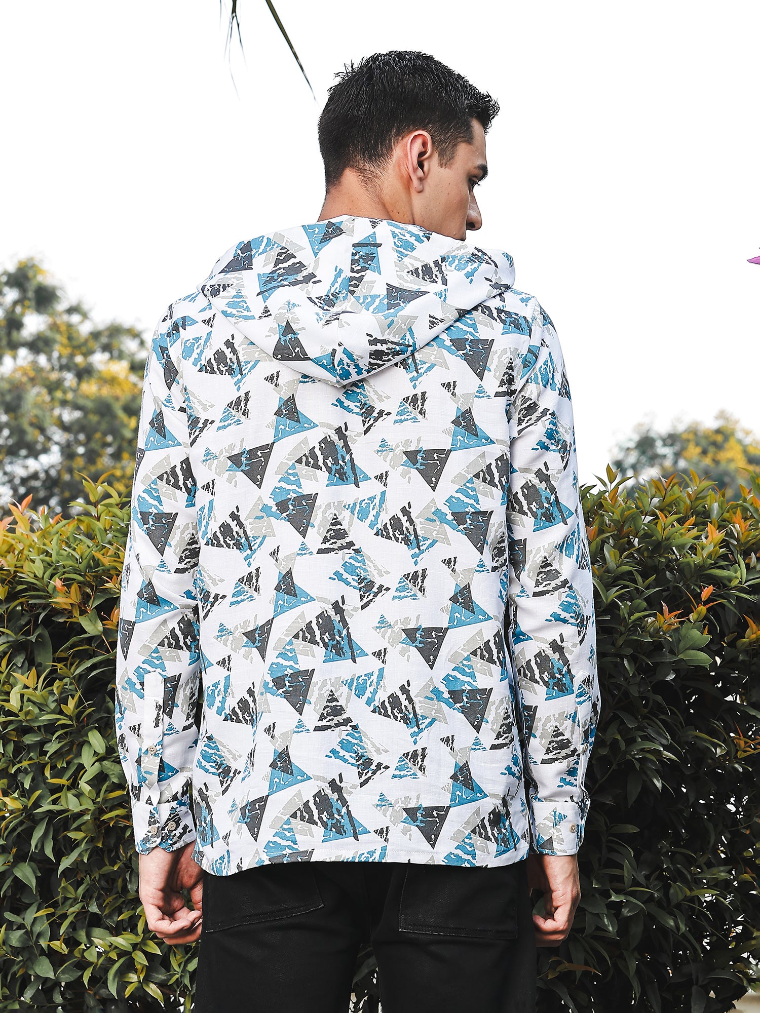 Thomas Scott Men White Slim Fit Long Sleeves Abstract Printed Linen Hodded Shirt