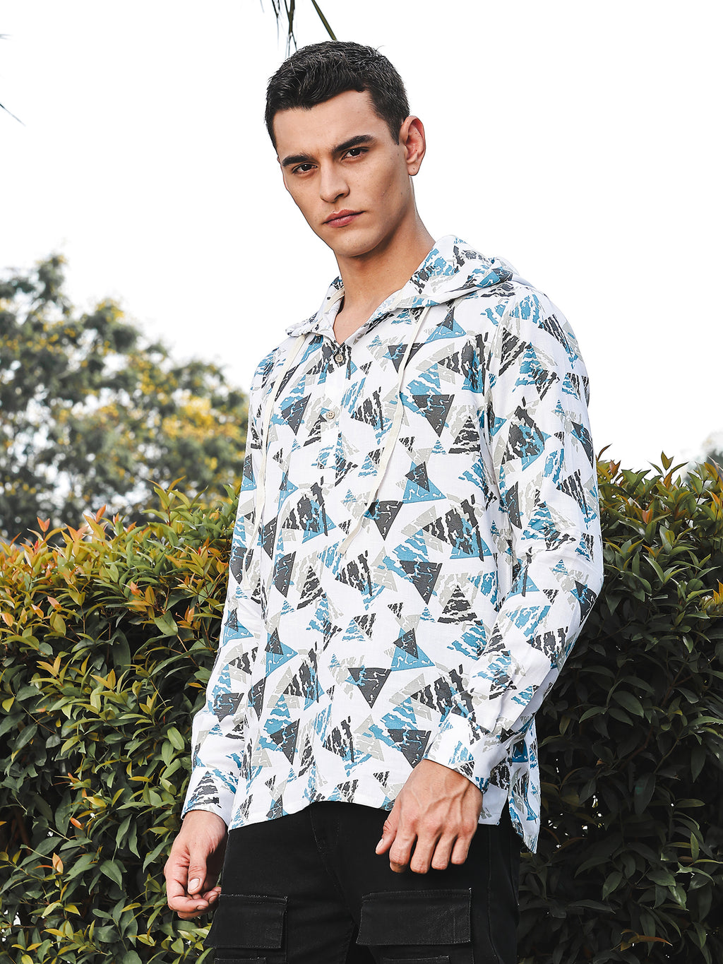 Thomas Scott Men White Slim Fit Long Sleeves Abstract Printed Linen Hodded Shirt