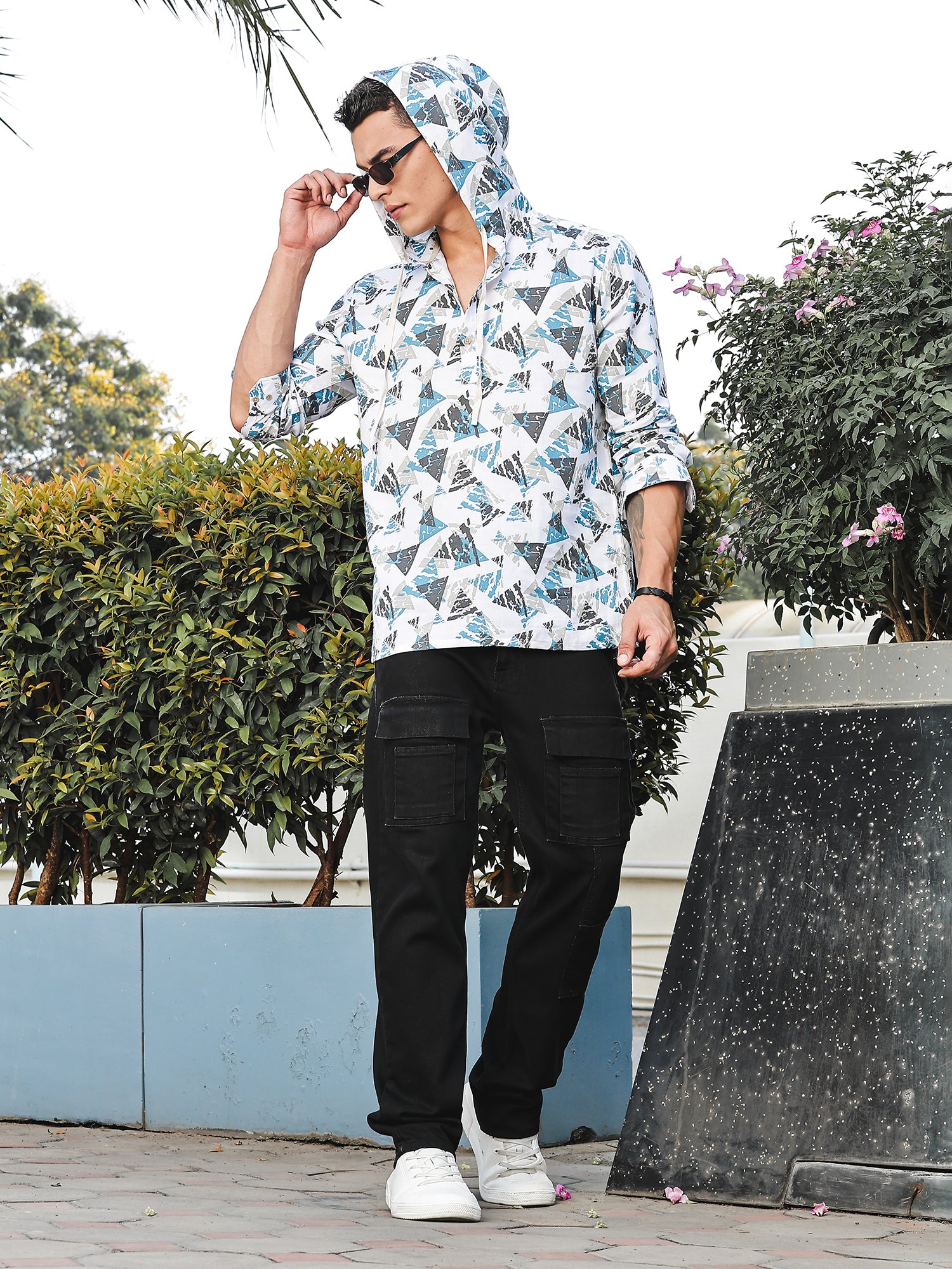 Thomas Scott Men White Slim Fit Long Sleeves Abstract Printed Linen Hodded Shirt