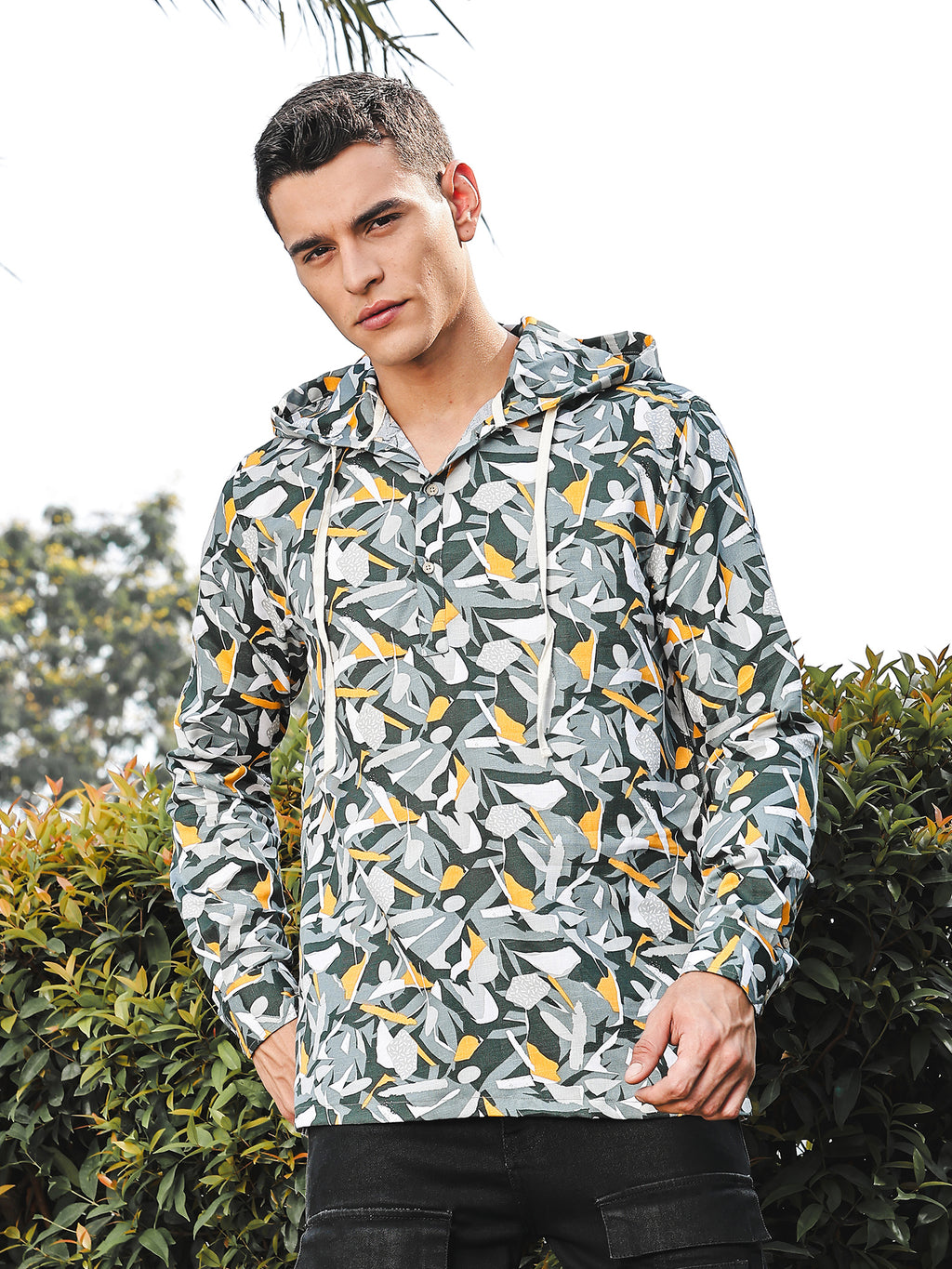Thomas Scott Men Grey Slim Fit Long Sleeves Abstract Printed Linen Hodded Shirt